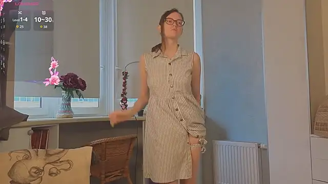 EstelaWeninger online show from 07-18-26, 04:10