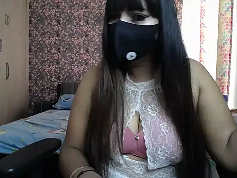 Snapshot of Goddess_Ruhii chatting on 06-16-26, 10:37 Goddess Ruhii online show from 06-16-26, 10:37