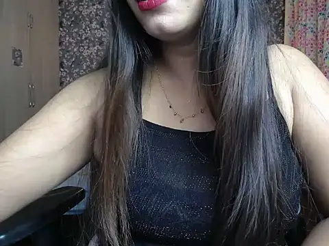 Snapshot of Goddess_Ruhii chatting on 06-19-26, 06:58 Goddess Ruhii online show from 06-19-26, 06:58