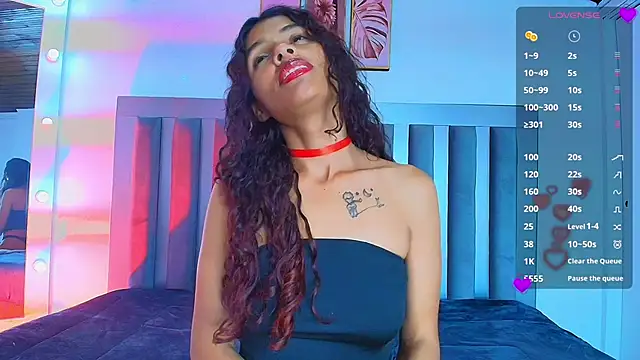Aylin valerie online show from 06-30-26, 07:47