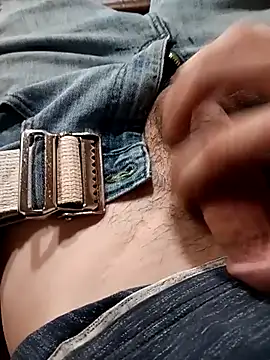 Snapshot of Mstrdstrctn7 chatting on 02-04-26, 04:07 Mstrdstrctn7 online show from 02-04-26, 04:07