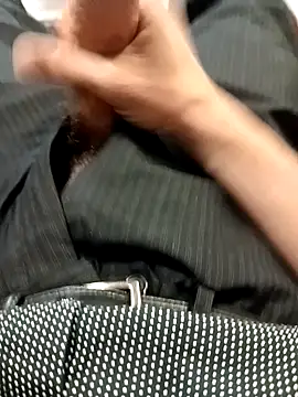 Snapshot of Mstrdstrctn7 chatting on 11-19-25, 11:49 Mstrdstrctn7 online show from 11-19-25, 11:49