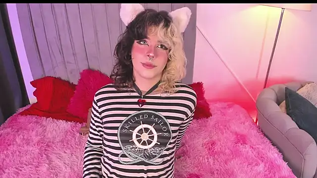 Hunter Pheach online show from 07-12-26, 01:50