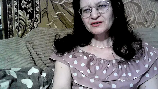 Snapshot of Dear_Annet chatting on 06-06-26, 08:25 Dear Annet online show from 06-06-26, 08:25