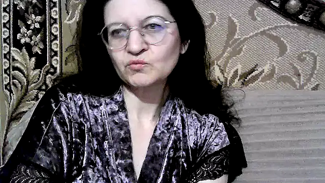 Snapshot of Dear_Annet chatting on 07-19-26, 09:00 Dear Annet online show from 07-19-26, 09:00