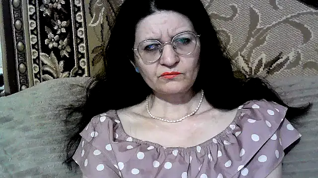 Snapshot of Dear_Annet chatting on 06-27-26, 08:48 Dear Annet online show from 06-27-26, 08:48