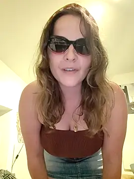Snapshot of Minette_ chatting on 06-07-26, 02:50 Minette online show from 06-07-26, 02:50