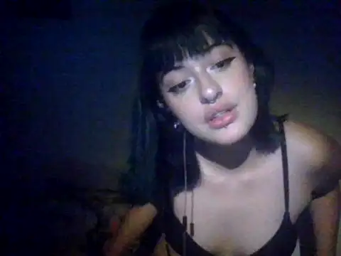 Snapshot of sweet_khae chatting on 06-12-26, 01:03 sweet khae online show from 06-12-26, 01:03