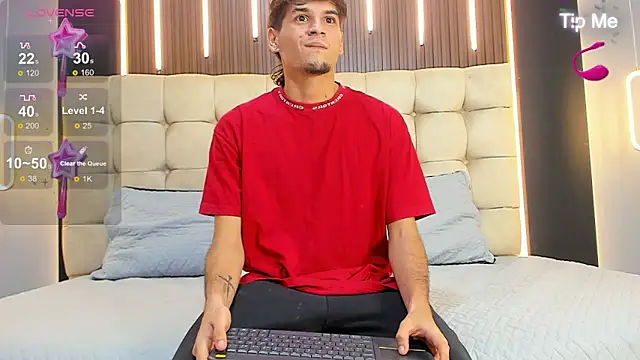 Zack23   online show from 07-02-26, 03:18
