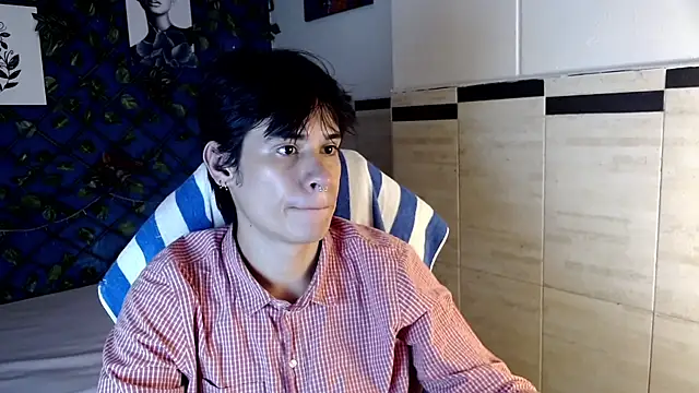 Snapshot of wayath1 chatting on 07-26-26, 11:39 wayath1 online show from 07-26-26, 11:39