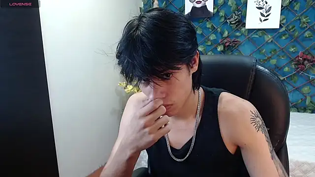 Snapshot of wayath1 chatting on 07-08-26, 11:22 wayath1 online show from 07-08-26, 11:22