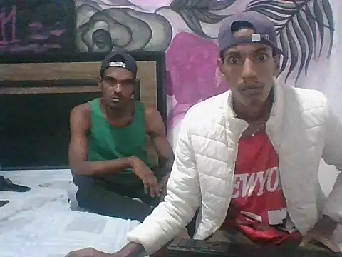 Snapshot of Ryan_chocolate_horny chatting on 06-06-26, 08:25 Ryan chocolate horny online show from 06-06-26, 08:25