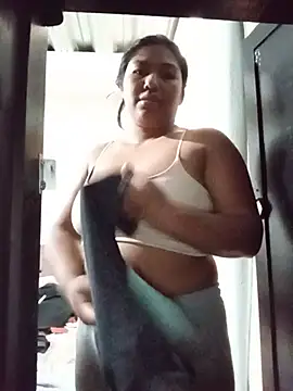MoonMua online show from 07-16-26, 11:57