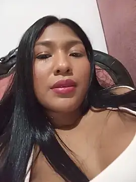 MoonMua online show from 06-14-26, 02:08