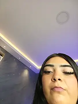 Snapshot of inaya_khalifaa chatting on 06-24-26, 09:23 inaya khalifaa online show from 06-24-26, 09:23