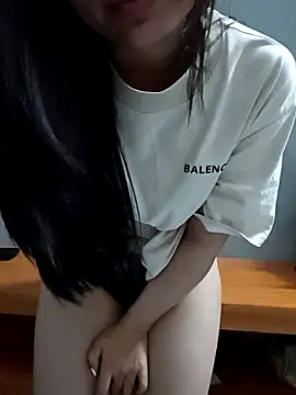 Snapshot of Lee-beo chatting on 06-10-26, 12:12 Lee-beo online show from 06-10-26, 12:12