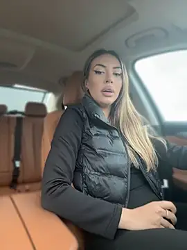 BabesGoWild online show from 04-16-26, 03:51