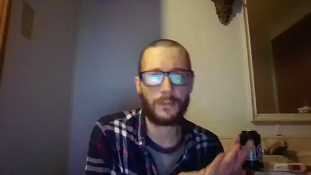 Snapshot of IggyGodsbane chatting on 06-11-26, 02:53 IggyGodsbane online show from 06-11-26, 02:53