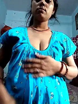 Snapshot of Hoty-sona chatting on 06-07-26, 05:12 Hoty-sona online show from 06-07-26, 05:12