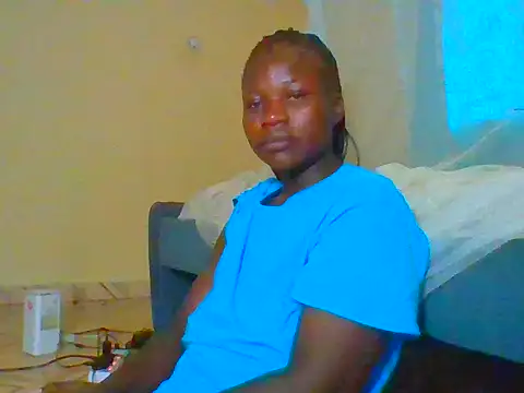 Snapshot of candycrusha chatting on 06-11-26, 05:26 candycrusha online show from 06-11-26, 05:26