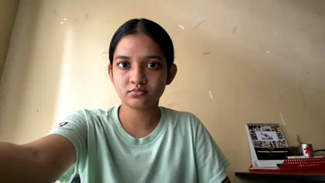 Snapshot of yuna_luxy chatting on 06-12-26, 07:39 yuna luxy online show from 06-12-26, 07:39