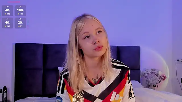 softangelxkisses online show from 07-07-26, 06:47