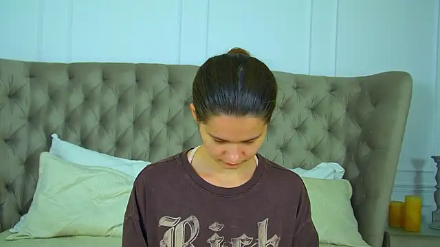 JuliettaTiffani online show from 07-12-26, 04:13
