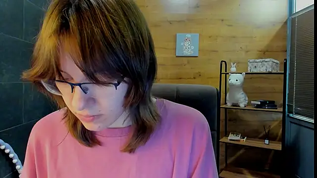 Snapshot of KristennMartin chatting on 06-12-26, 11:08 KristennMartin online show from 06-12-26, 11:08