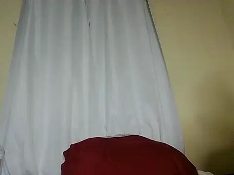 Snapshot of Yours_Ramona chatting on 06-09-26, 11:28 Yours Ramona online show from 06-09-26, 11:28
