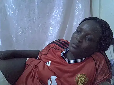 Hot-Zelinda online show from 07-15-26, 06:48