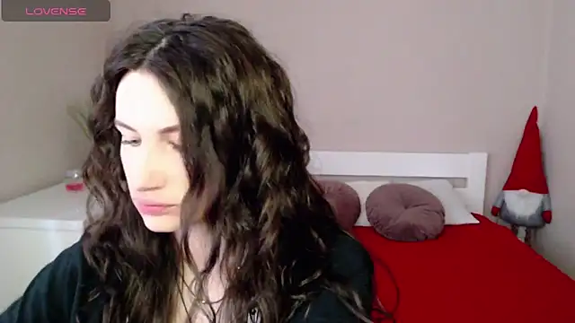 Snapshot of LilithRivi chatting on 06-14-26, 02:51 LilithRivi online show from 06-14-26, 02:51