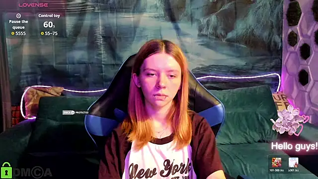 CarolInWonderland online show from 07-26-26, 06:42