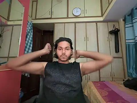 Snapshot of daddyyash_25 chatting on 06-05-26, 08:36 daddyyash 25 online show from 06-05-26, 08:36