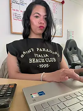 vanellopeFoxx online show from 07-14-26, 04:35