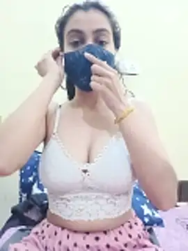 Shaina01 online show from 06-14-26, 10:38