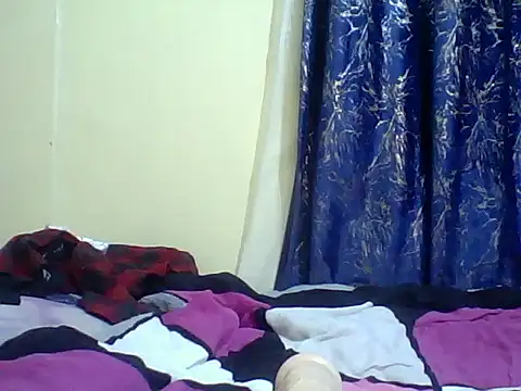 Snapshot of blackfox_ebonny chatting on 06-07-26, 11:15 blackfox ebonny online show from 06-07-26, 11:15