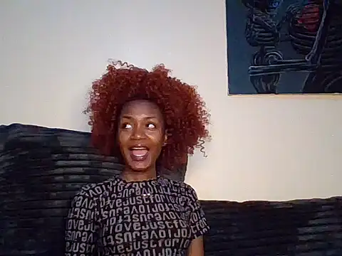 Snapshot of Lill_Miss chatting on 06-24-26, 06:39 Lill Miss online show from 06-24-26, 06:39