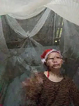 Snapshot of Ila-min chatting on 06-22-26, 12:05 Ila-min online show from 06-22-26, 12:05