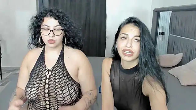 00DirtyGirl00 online show from 06-30-26, 08:31