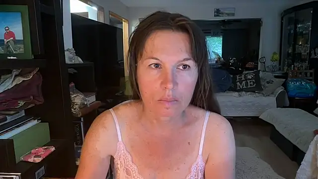 Snapshot of monikam82 chatting on 06-07-26, 10:09 monikam82 online show from 06-07-26, 10:09