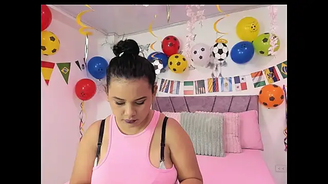NahomyEvans online show from 07-03-26, 11:50