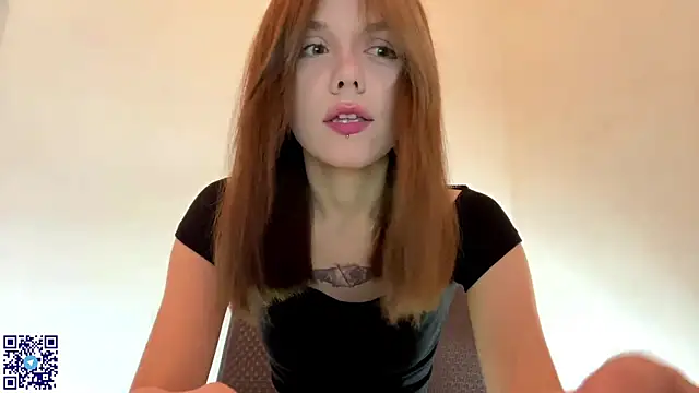 Snapshot of Linecutie chatting on 07-29-26, 05:12 Linecutie online show from 07-29-26, 05:12