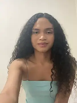 Snapshot of AnaAngel_ chatting on 06-08-26, 01:11 AnaAngel online show from 06-08-26, 01:11