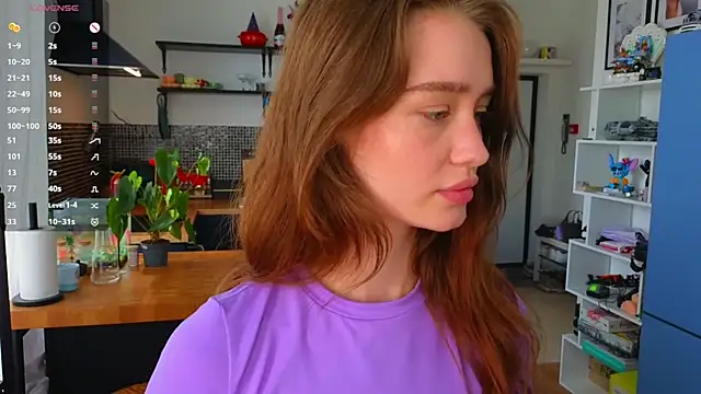 AliviaWithLove online show from 06-17-26, 08:47