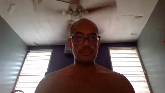 Snapshot of Dante_Steel chatting on 06-17-26, 03:22 Dante Steel online show from 06-17-26, 03:22