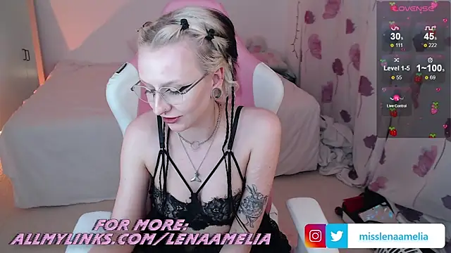 Lenas Playroom online show from 03-06-25, 08:48