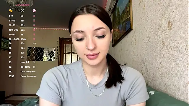 Snapshot of Luna_Frost chatting on 06-10-26, 01:56 Luna Frost online show from 06-10-26, 01:56