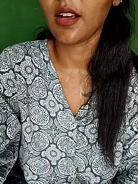 Miss-cutee online show from 06-18-26, 11:48