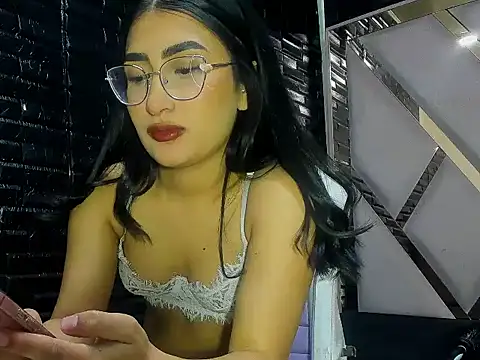 Snapshot of HannaLiss17 chatting on 07-10-26, 03:39 HannaLiss17 online show from 07-10-26, 03:39