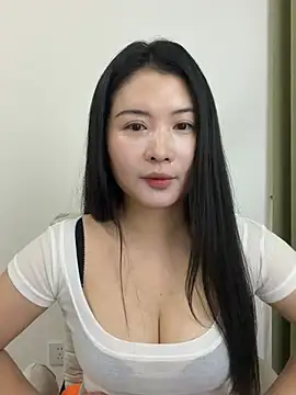 Snapshot of Doudou__520 chatting on 07-14-26, 10:49 Doudou 520 online show from 07-14-26, 10:49
